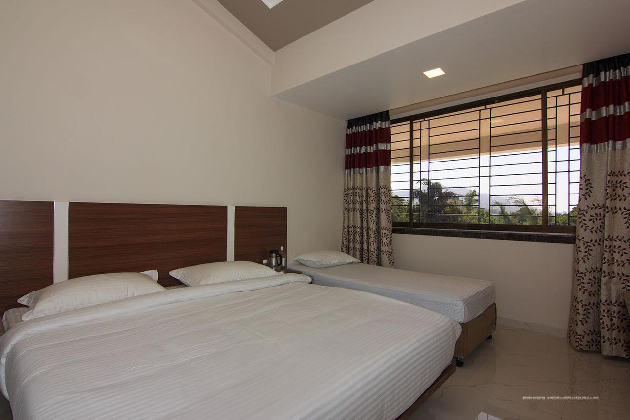 ไฮแลนด์ รีสอร์ต Hotel โลนาวาลา ภายนอก รูปภาพ