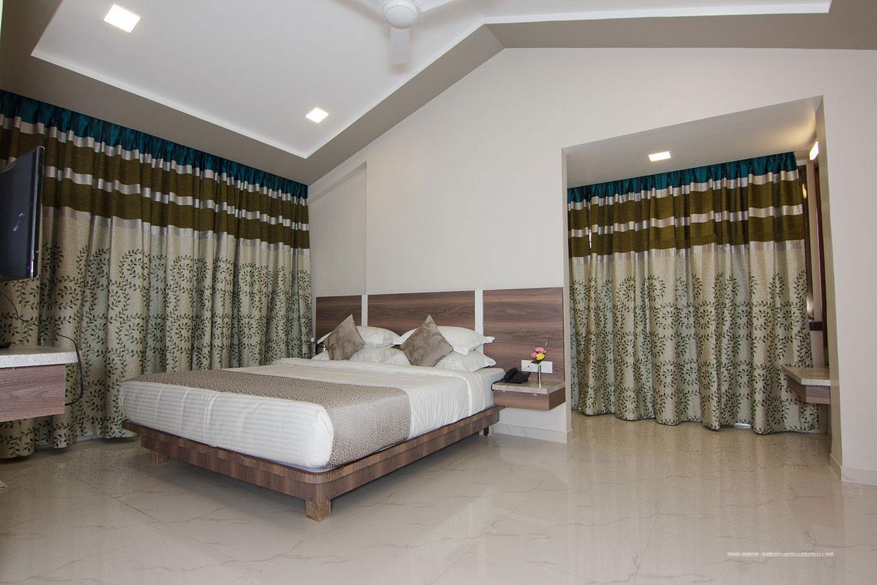 ไฮแลนด์ รีสอร์ต Hotel โลนาวาลา ภายนอก รูปภาพ