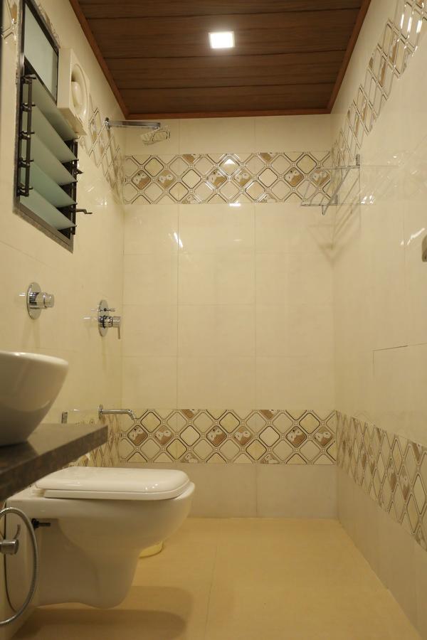 ไฮแลนด์ รีสอร์ต Hotel โลนาวาลา ภายนอก รูปภาพ