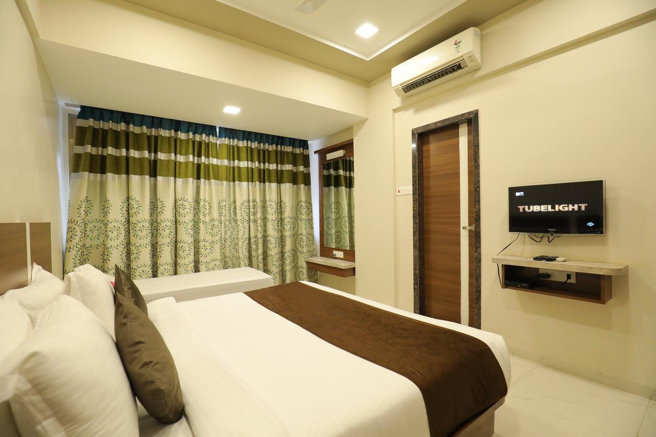 ไฮแลนด์ รีสอร์ต Hotel โลนาวาลา ภายนอก รูปภาพ