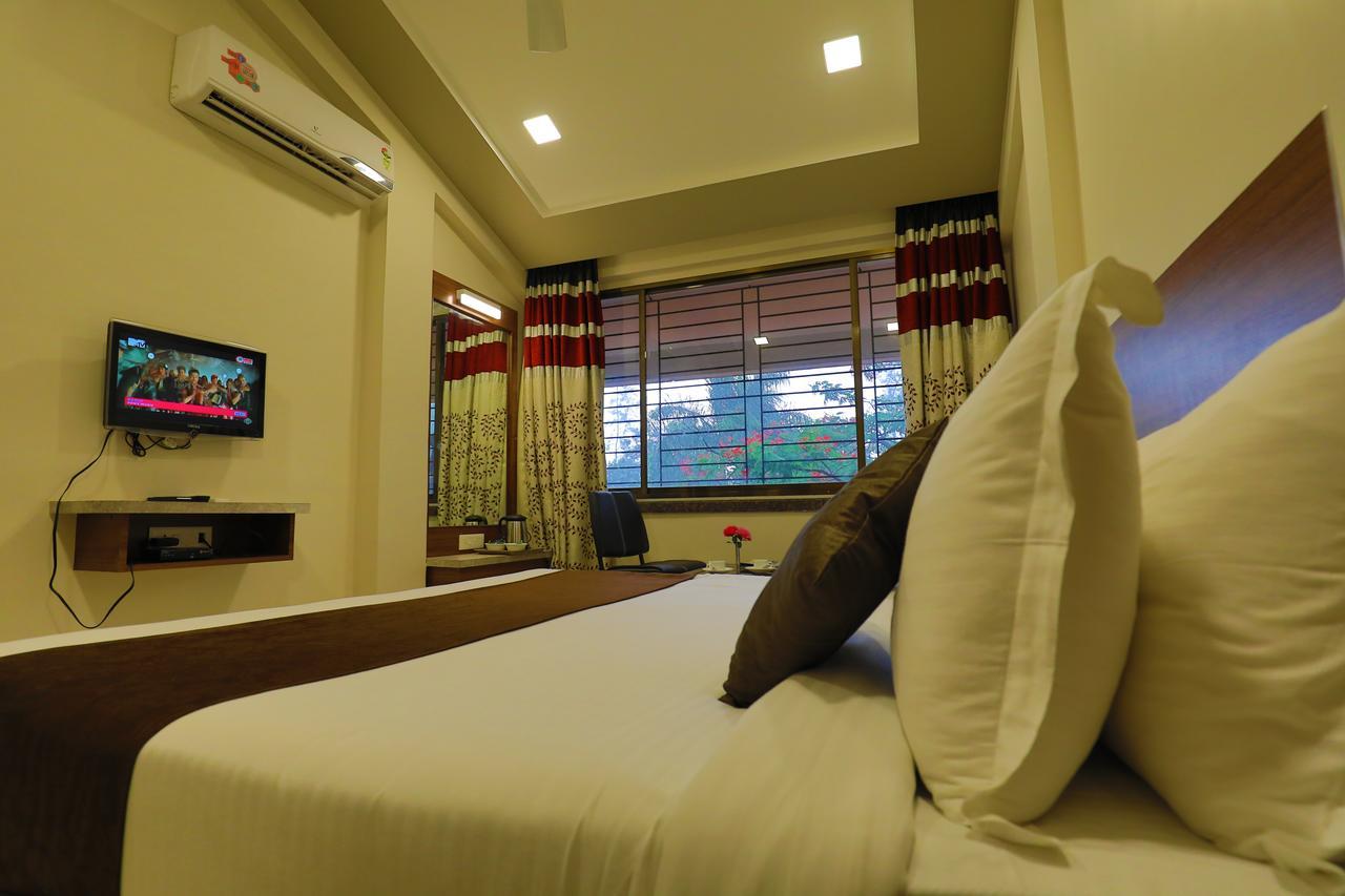 ไฮแลนด์ รีสอร์ต Hotel โลนาวาลา ภายนอก รูปภาพ