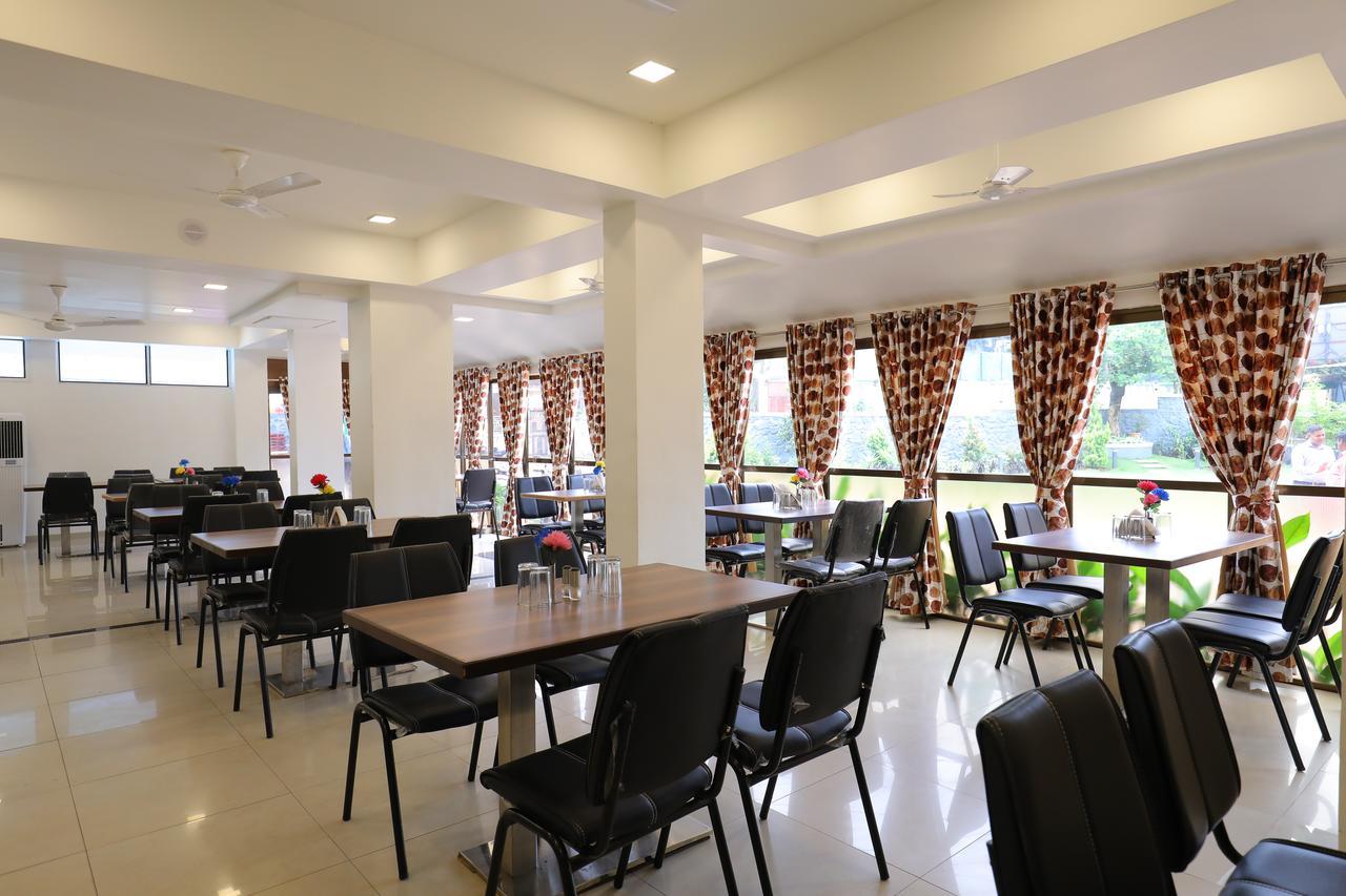 ไฮแลนด์ รีสอร์ต Hotel โลนาวาลา ภายนอก รูปภาพ