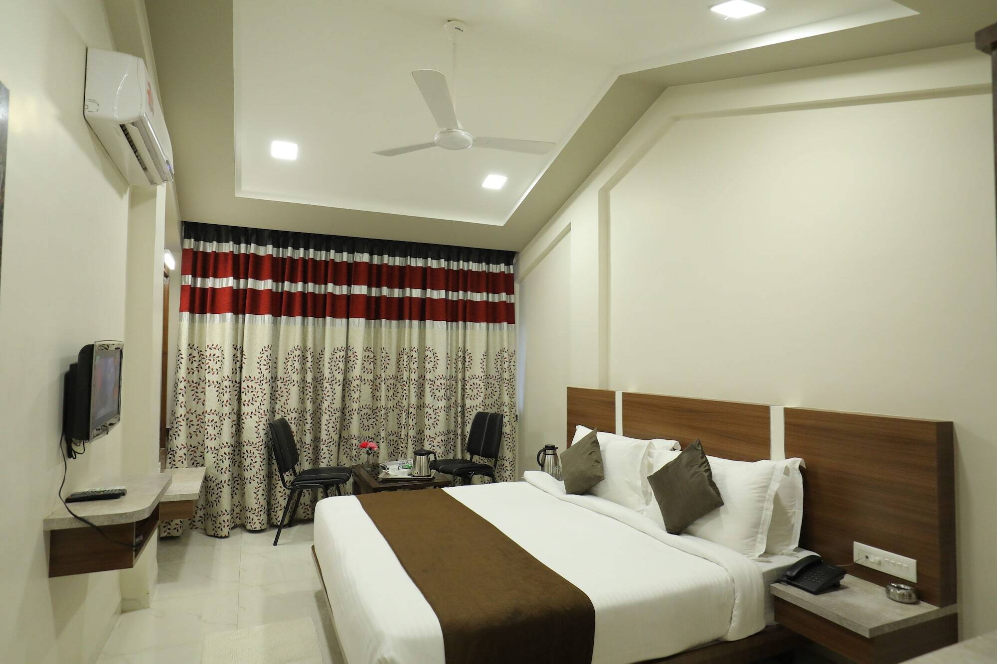 ไฮแลนด์ รีสอร์ต Hotel โลนาวาลา ภายนอก รูปภาพ